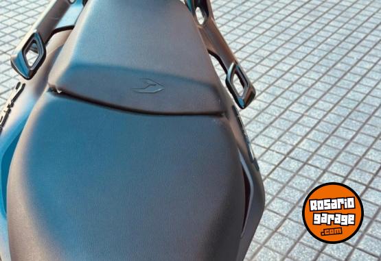 Motos - Bajaj Dominar 400 2023 Nafta 8000Km - En Venta