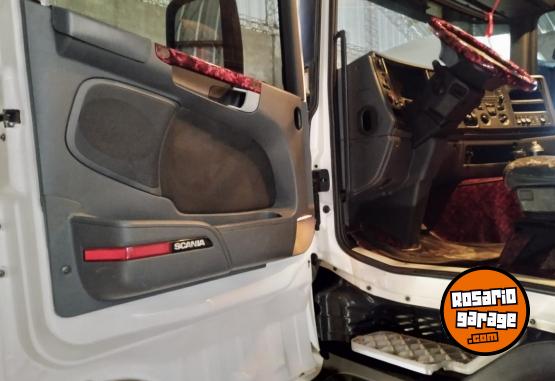 Camiones y Gr�as - Scania g360 autom�tico Modelo 2017 - En Venta