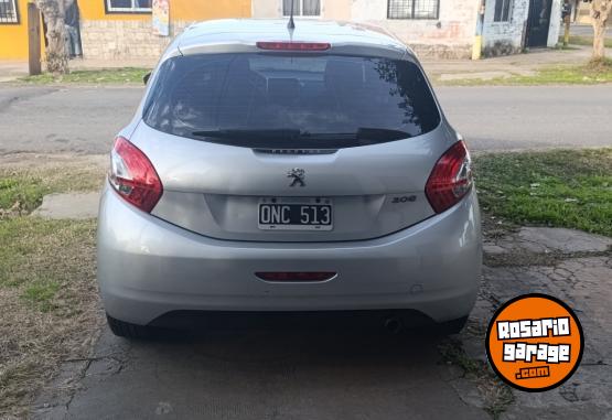 Autos - Peugeot 208 2015 Nafta 80000Km - En Venta