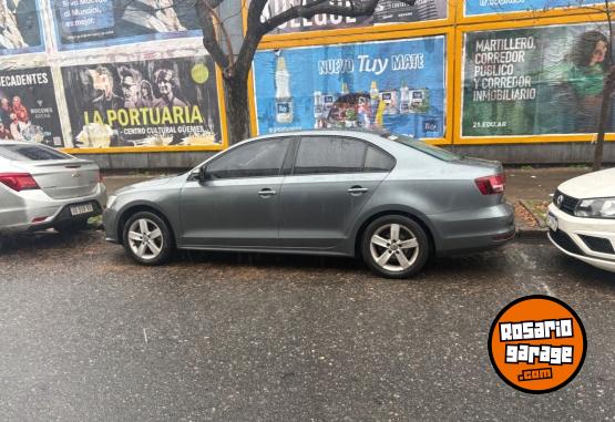 Autos - Volkswagen Vento 2017 Nafta 142000Km - En Venta