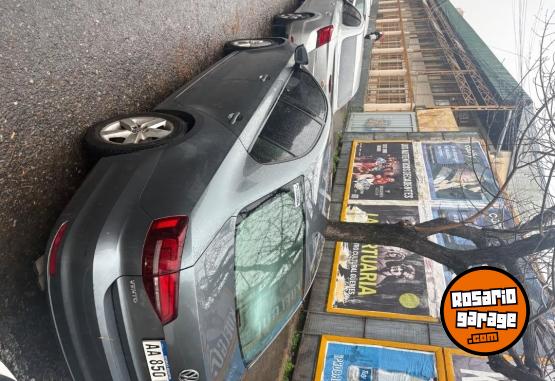 Autos - Volkswagen Vento 2017 Nafta 142000Km - En Venta