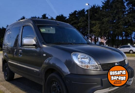 Utilitarios - Renault Kangoo furgón base mix 2012 Nafta 179000Km - En Venta