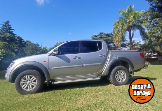 Camionetas - Mitsubishi L200 2011 Diesel 208000Km - En Venta