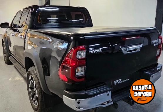 Camionetas - Toyota Hilux SRX 4x4 AT6 2021 Diesel 109428Km - En Venta