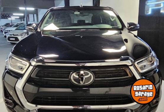 Camionetas - Toyota Hilux SRX 4x4 AT6 2021 Diesel 109428Km - En Venta