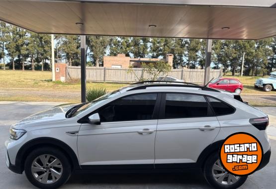 Autos - Volkswagen Nivus 2023 Nafta 26300Km - En Venta