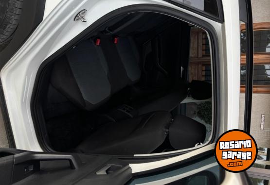 Autos - Volkswagen Nivus 2023 Nafta 26300Km - En Venta