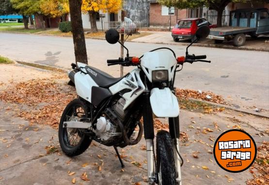 Motos - Honda XR 250 tornado 2014 Nafta 18400Km - En Venta