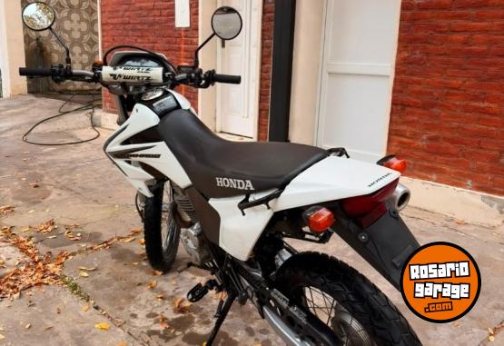 Motos - Honda XR 250 tornado 2014 Nafta 18400Km - En Venta