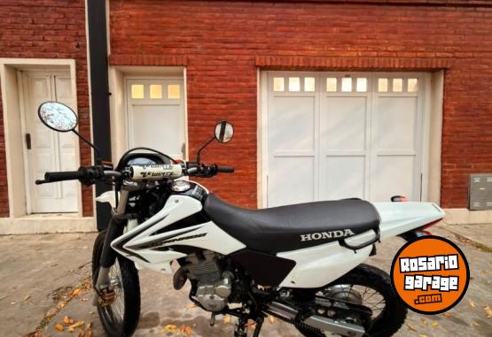 Motos - Honda XR 250 tornado 2014 Nafta 18400Km - En Venta
