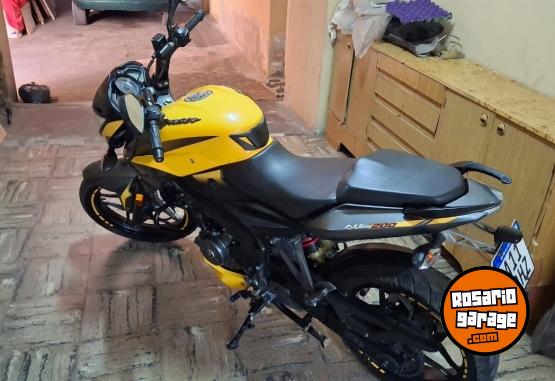 Motos - Bajaj Ns200 2020 Nafta 24000Km - En Venta