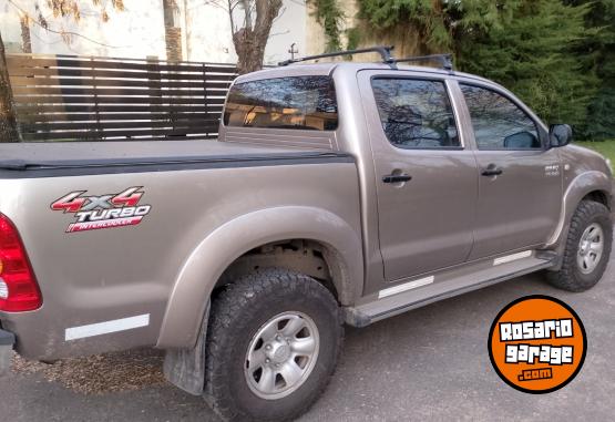 Camionetas - Toyota Hilux SR 3.0 4x4 abs 2010 Diesel 310000Km - En Venta