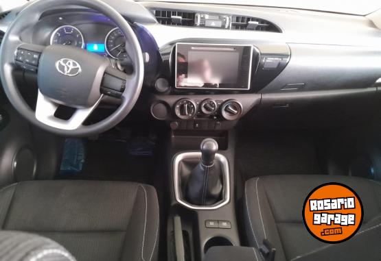 Camionetas - Toyota Hilux sr 2018 2018 Diesel 37500Km - En Venta