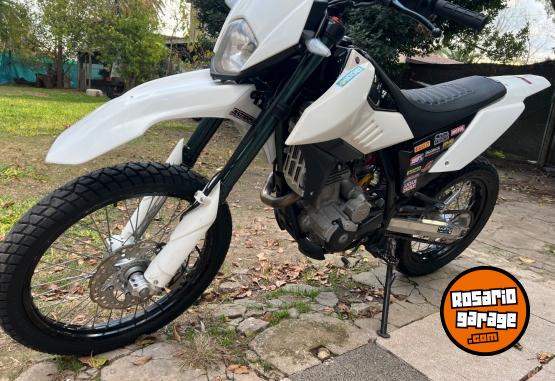 Motos - Corven TXR 250 X 2018 Nafta 28000Km - En Venta