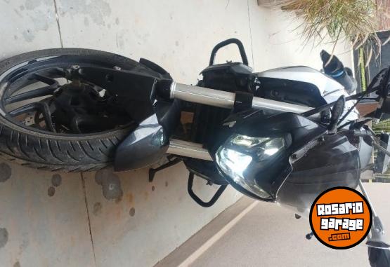 Motos - Bajaj Dominar 250 2023 Nafta 14600Km - En Venta