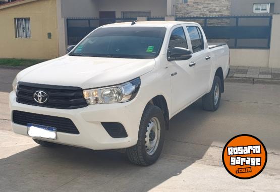 Camionetas - Toyota Hilux 2.4 DC DX 4x2 2022 Diesel 200000Km - En Venta