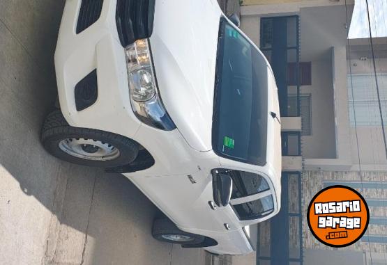 Camionetas - Toyota Hilux 2.4 DC DX 4x2 2022 Diesel 200000Km - En Venta