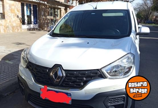 Utilitarios - Renault Kangoo 2018 GNC 155000Km - En Venta