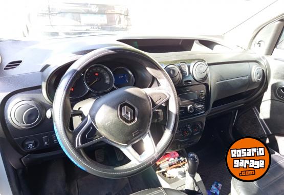 Utilitarios - Renault Kangoo 2018 GNC 155000Km - En Venta