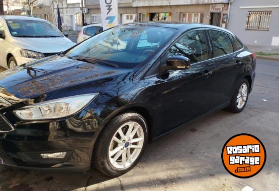 Autos - Ford FOCUS 2015 Nafta 140000Km - En Venta