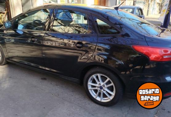 Autos - Ford FOCUS 2015 Nafta 140000Km - En Venta