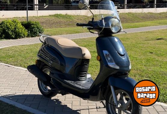 Motos - SYM fiddle II 150 s 2020 Nafta 8902Km - En Venta