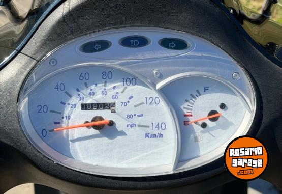 Motos - SYM fiddle II 150 s 2020 Nafta 8902Km - En Venta