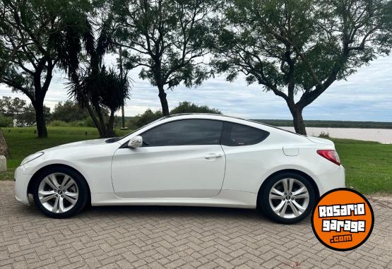 Autos - Hyundai Genesis 2.0T 2011 Nafta 140000Km - En Venta