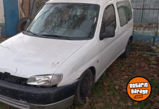 Camionetas - Peugeot Partner 1999 Diesel 300000Km - En Venta