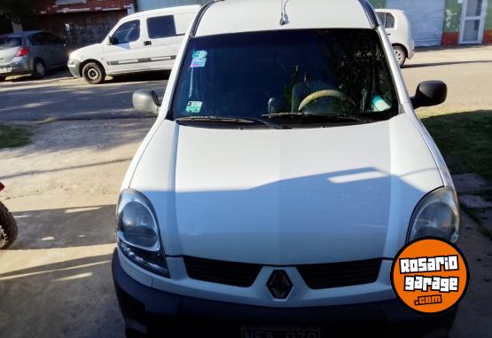 Utilitarios - Renault Kangoo 2013 GNC 200000Km - En Venta