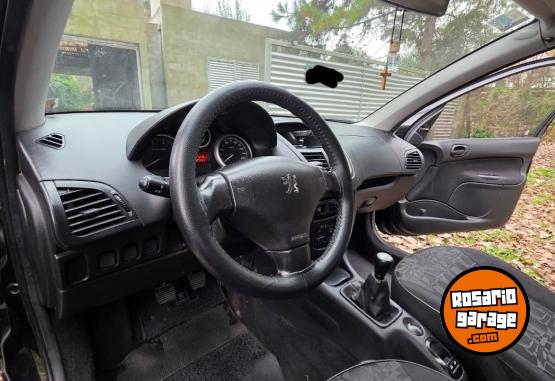 Autos - Peugeot 207 compact 2009 Nafta 137000Km - En Venta