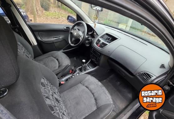 Autos - Peugeot 207 compact 2009 Nafta 137000Km - En Venta