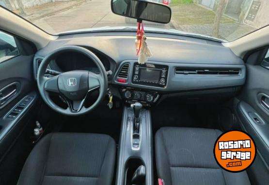 Autos - Honda HRV 2016 Nafta 139000Km - En Venta