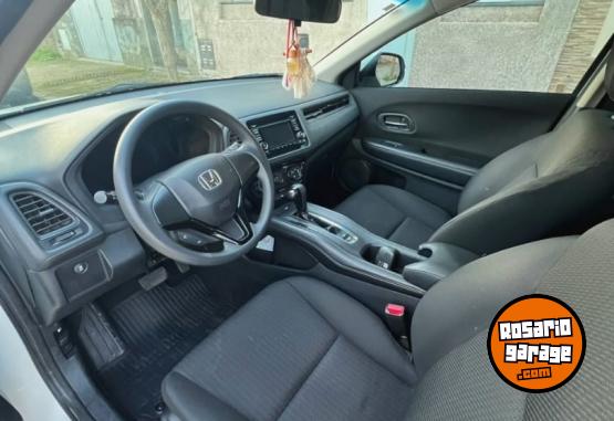 Autos - Honda HRV 2016 Nafta 139000Km - En Venta