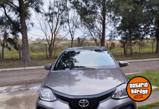 Autos - Toyota Etios xls 2018 Nafta 104000Km - En Venta