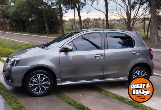 Autos - Toyota Etios xls 2018 Nafta 104000Km - En Venta
