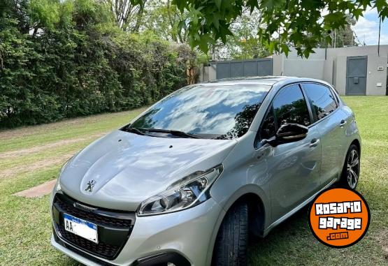 Autos - Peugeot 208 GT 2017 Nafta 108000Km - En Venta