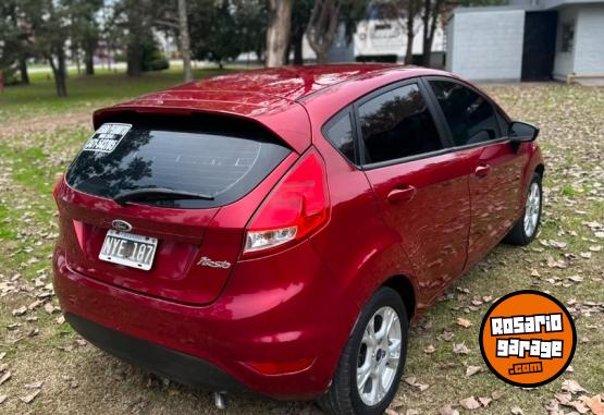 Autos - Ford Fiesta kinectic 2014 Nafta 181000Km - En Venta