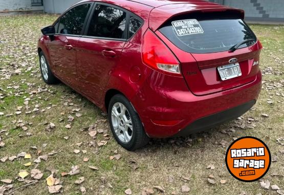 Autos - Ford Fiesta kinectic 2014 Nafta 181000Km - En Venta