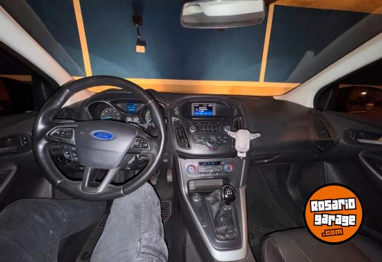 Autos - Ford Focus - SE 2016 Nafta 158000Km - En Venta