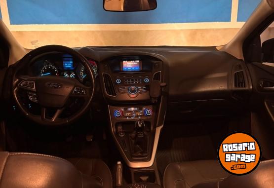 Autos - Ford Focus - SE 2016 Nafta 158000Km - En Venta