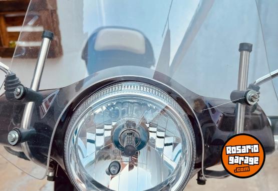 Motos - Corven Expert Milano 150 2023 Nafta 8900Km - En Venta