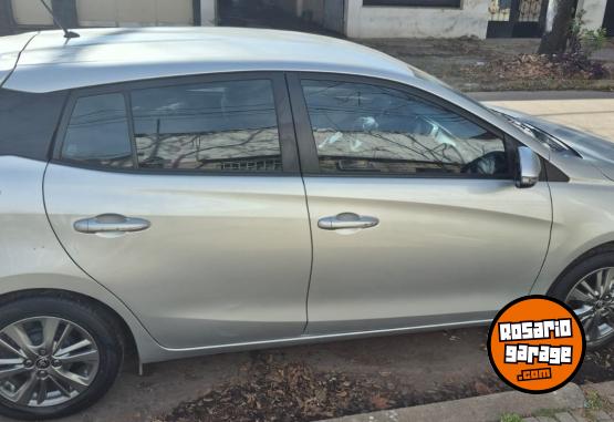 Autos - Toyota YARIS XLS CVT. AUTOMATICO 2021 Nafta 41000Km - En Venta
