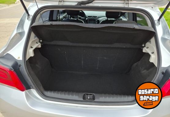 Autos - Chevrolet Onix 2017 Nafta 117000Km - En Venta