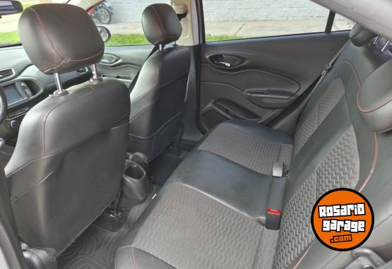 Autos - Chevrolet Onix 2017 Nafta 117000Km - En Venta