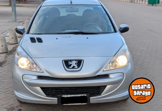 Autos - Peugeot 207 COMPACT XR 1 2013 Nafta 98000Km - En Venta