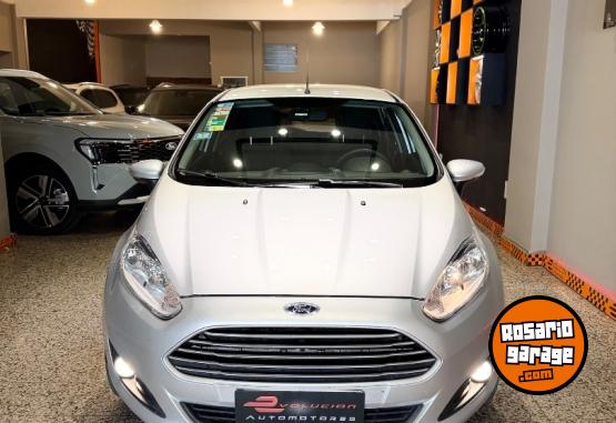 Autos - Ford Fiesta 2016 Nafta 82000Km - En Venta