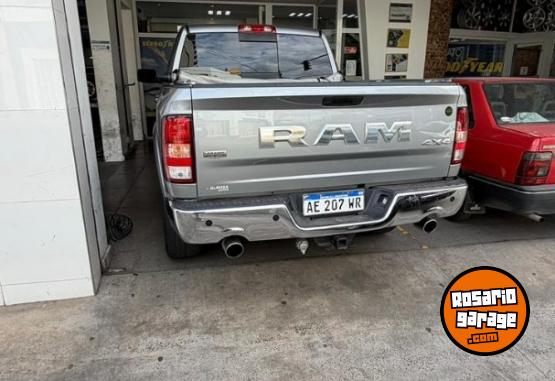 Camionetas - Dodge RAM 1500 LARAMIE V8 5.7 2021 Diesel 67000Km - En Venta