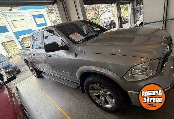 Camionetas - Dodge RAM 1500 LARAMIE V8 5.7 2021 Diesel 67000Km - En Venta