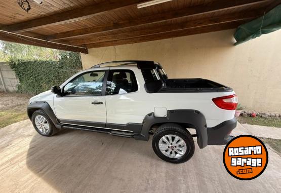 Camionetas - Fiat Strada Adventure 2015 Nafta 150000Km - En Venta
